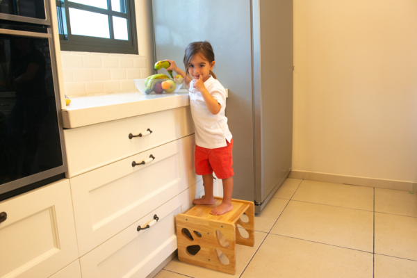 ⁦סט שולחן וכיסא מונטסורי⁩ – תמונה ⁦4⁩